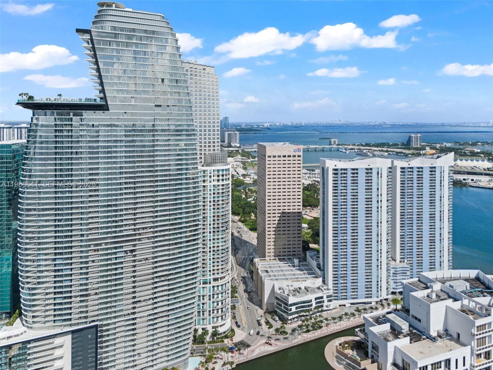 300 Biscayne Blvd Way # 2409, Miami FL 33131 — 53