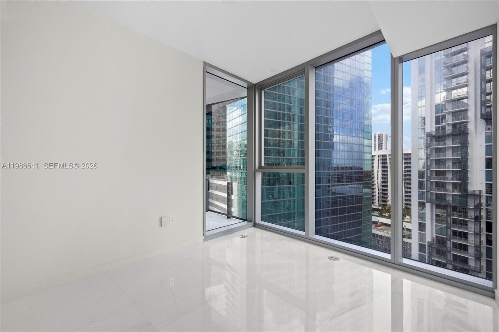 300 Biscayne Blvd Way # 2409, Miami FL 33131 — 28