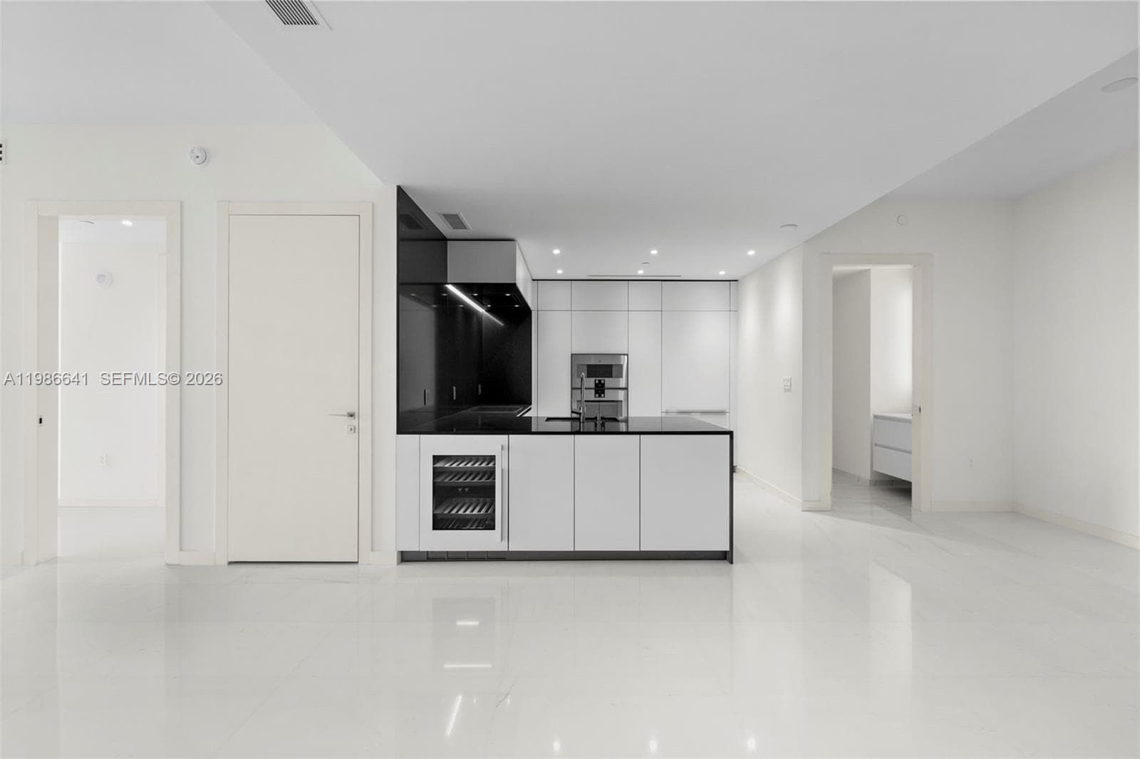 300 Biscayne Blvd Way # 2409, Miami FL 33131 — 5