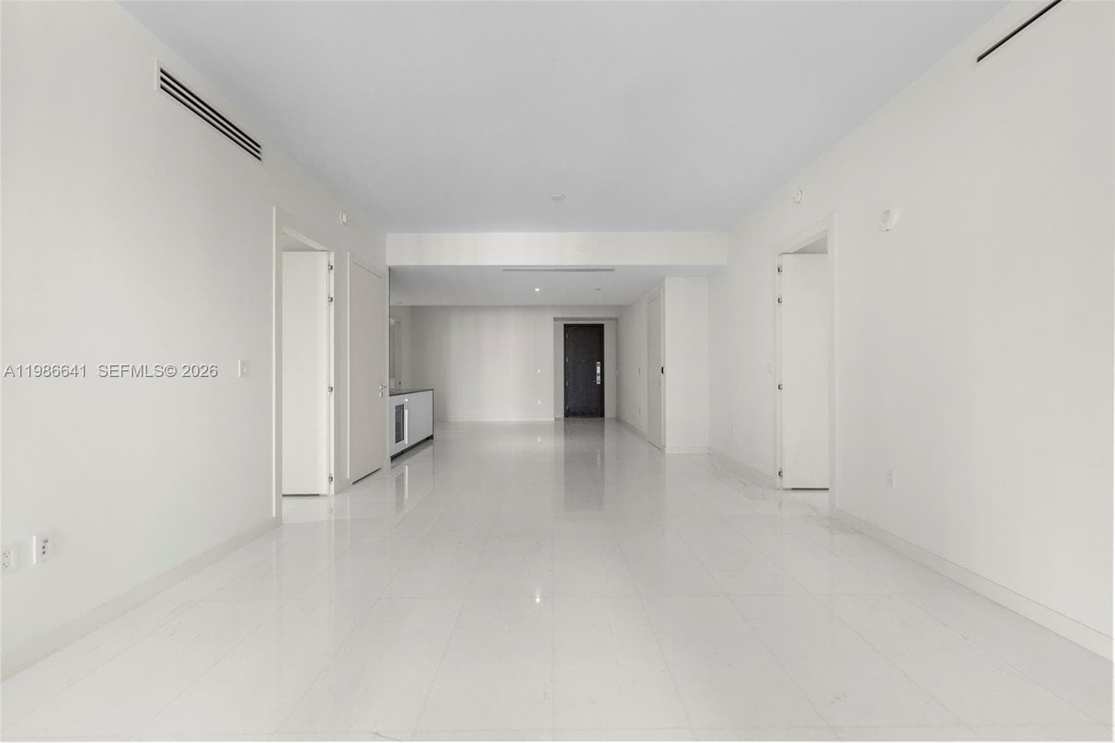 300 Biscayne Blvd Way # 2409, Miami FL 33131 — 18