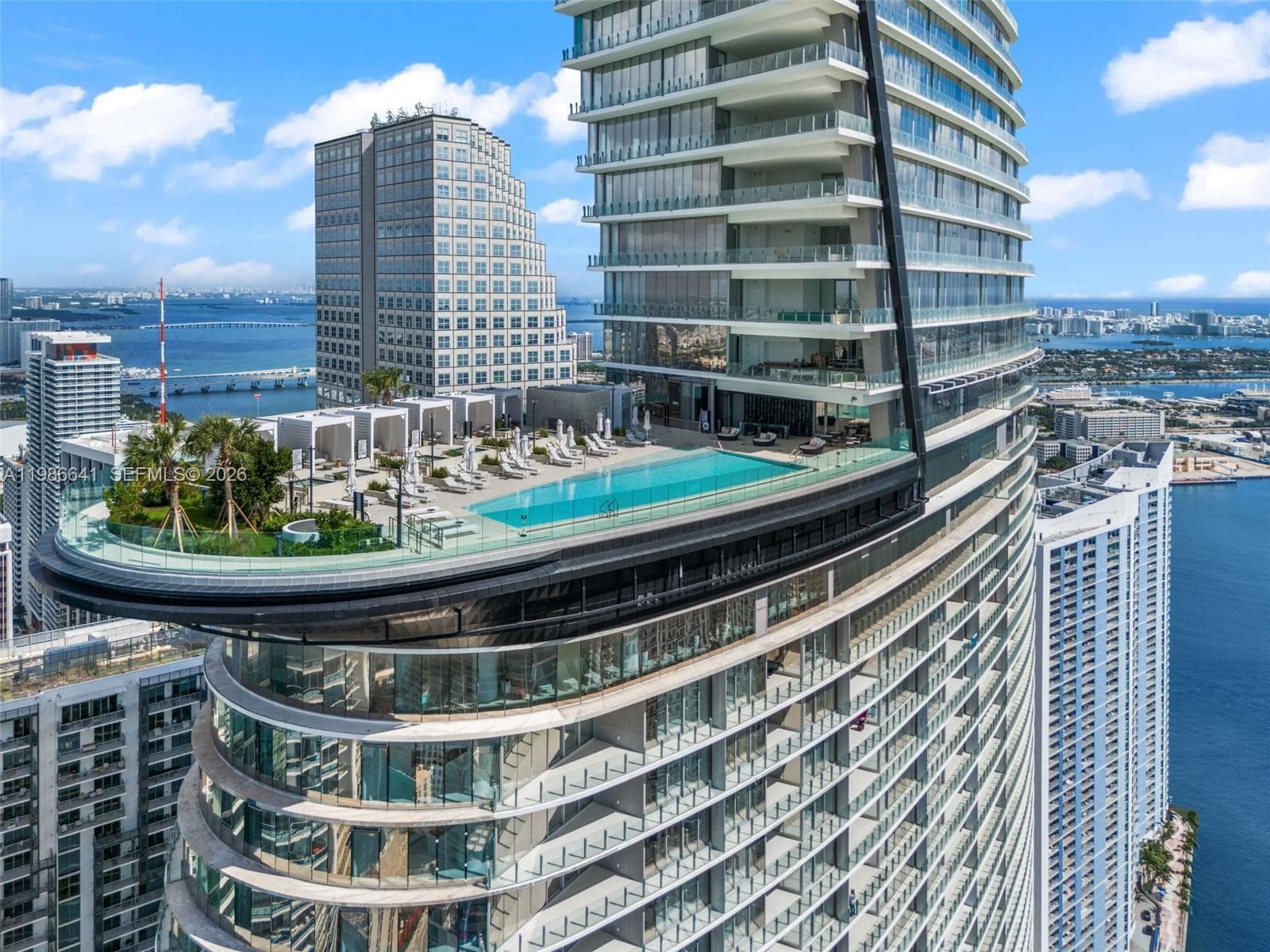 300 Biscayne Blvd Way # 2409, Miami FL 33131 — 51