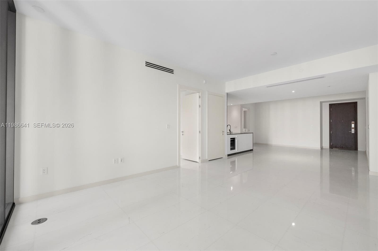 300 Biscayne Blvd Way # 2409, Miami FL 33131 — 19