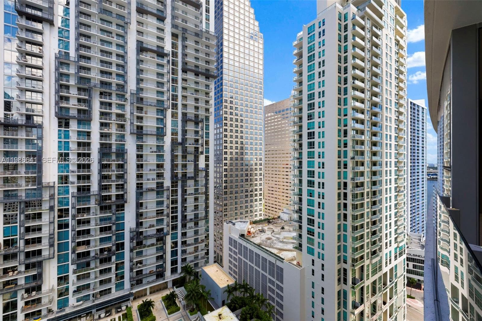 300 Biscayne Blvd Way # 2409, Miami FL 33131 — 44