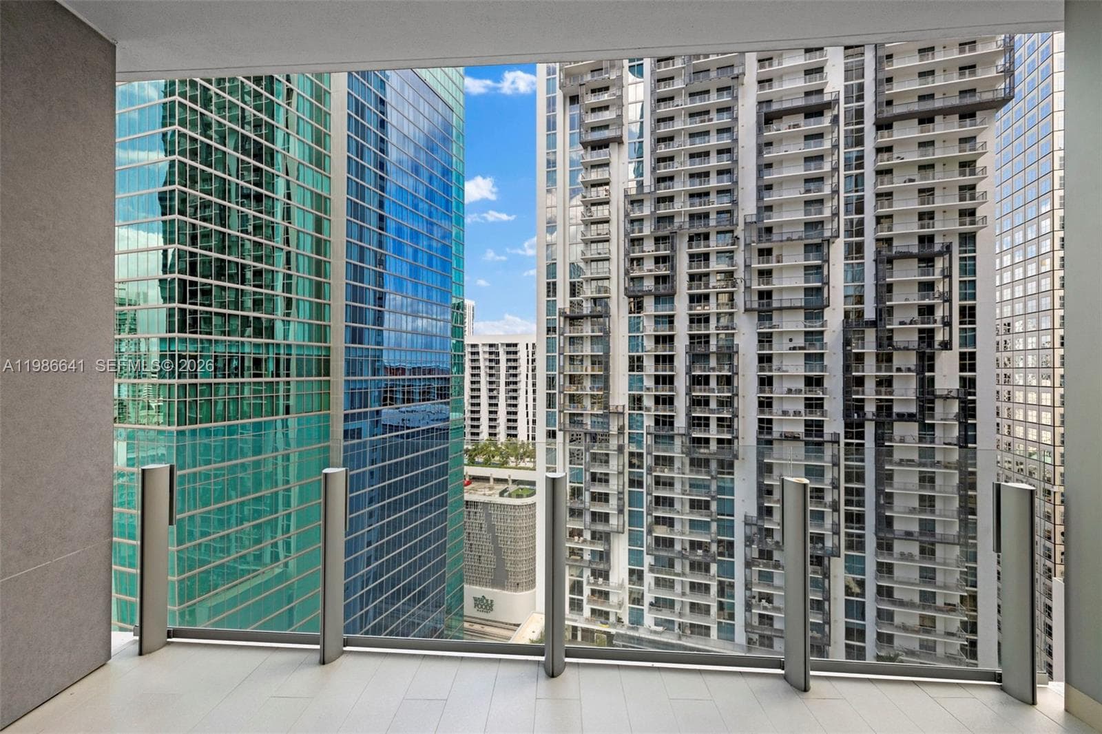 300 Biscayne Blvd Way # 2409, Miami FL 33131 — 40