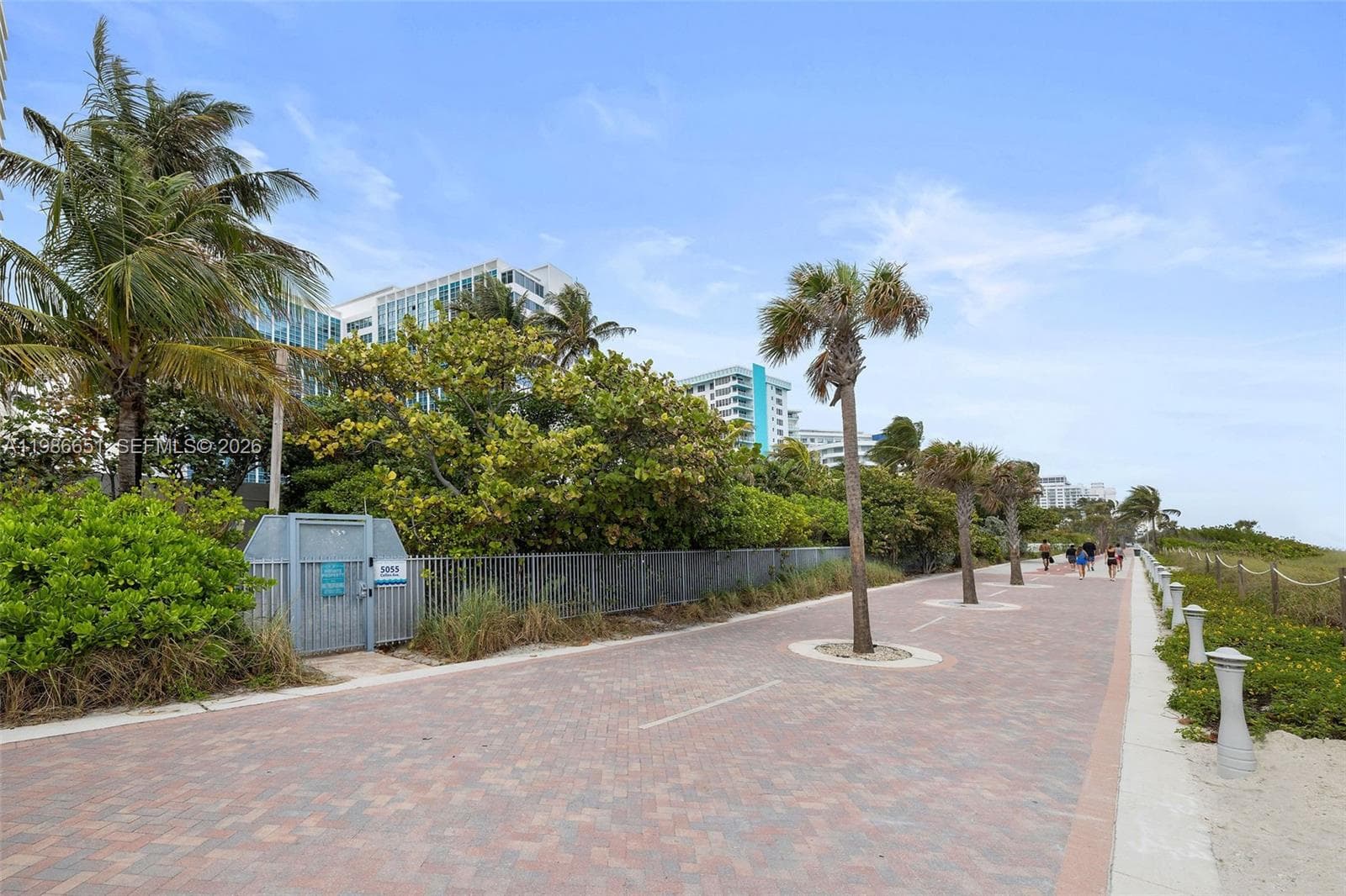 5055 Collins Ave # 5M, Miami Beach FL 33140 — 34