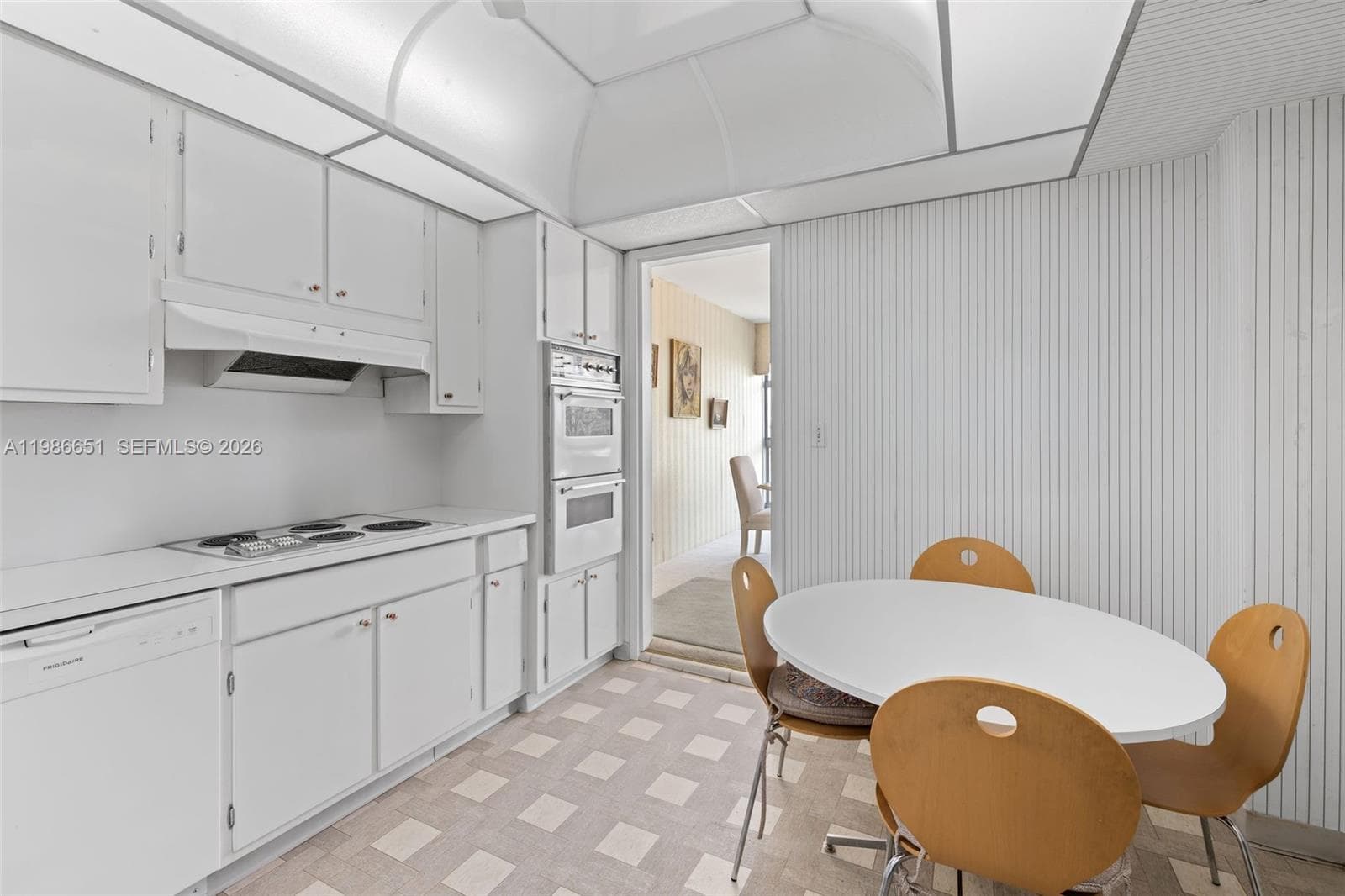 5055 Collins Ave # 5M, Miami Beach FL 33140 — 8