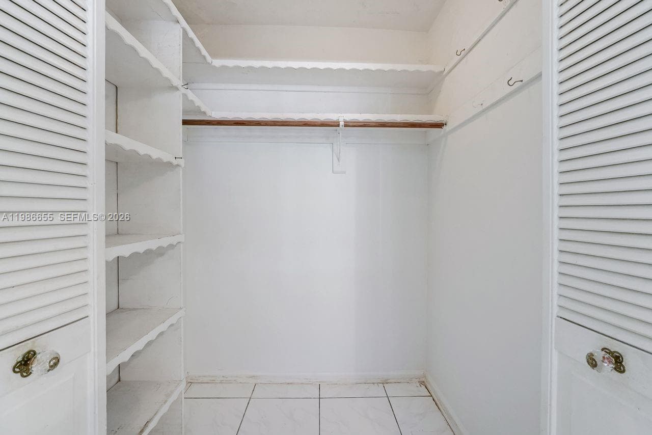 10805 SW 128th Ter, Miami FL 33176 — 27