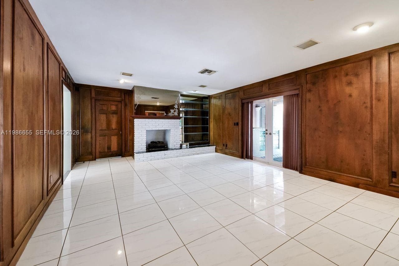 10805 SW 128th Ter, Miami FL 33176 — 17