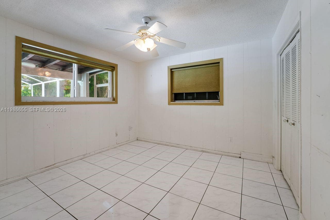 10805 SW 128th Ter, Miami FL 33176 — 10
