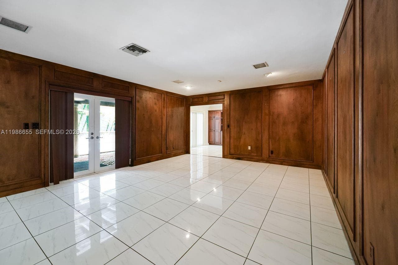 10805 SW 128th Ter, Miami FL 33176 — 18