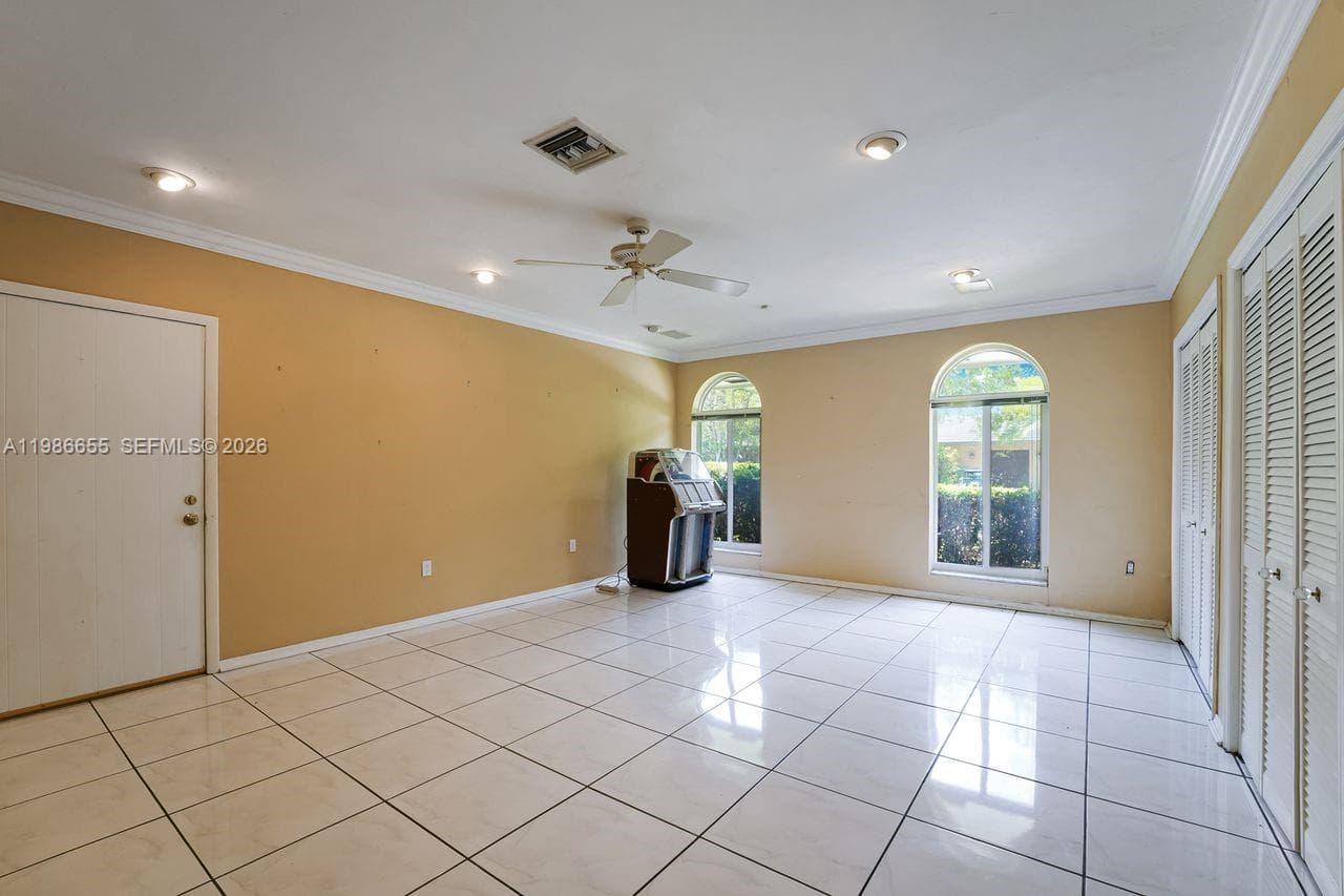 10805 SW 128th Ter, Miami FL 33176 — 8