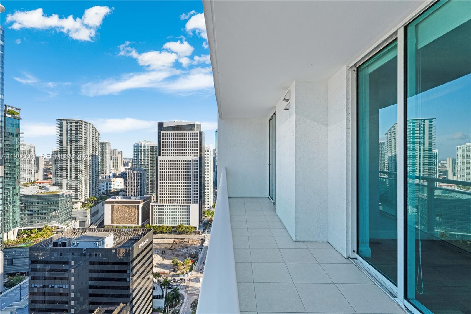 951 Brickell Ave # 3607, Miami FL 33131 — 19