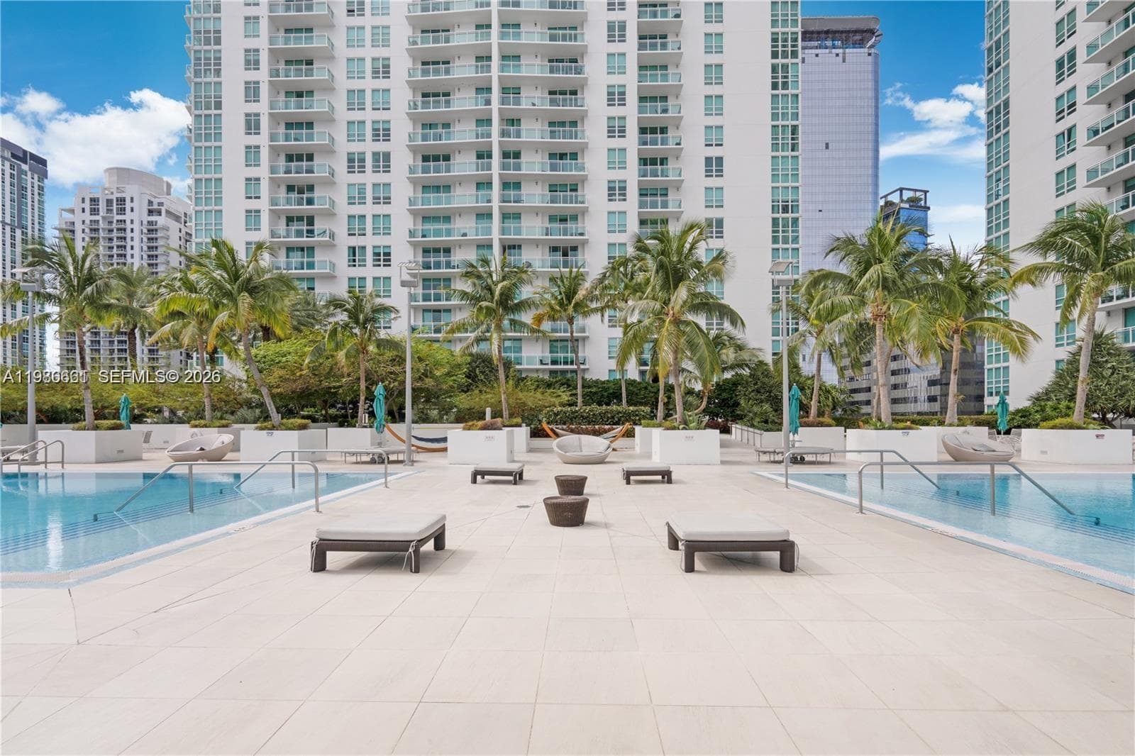 951 Brickell Ave # 3607, Miami FL 33131 — 39