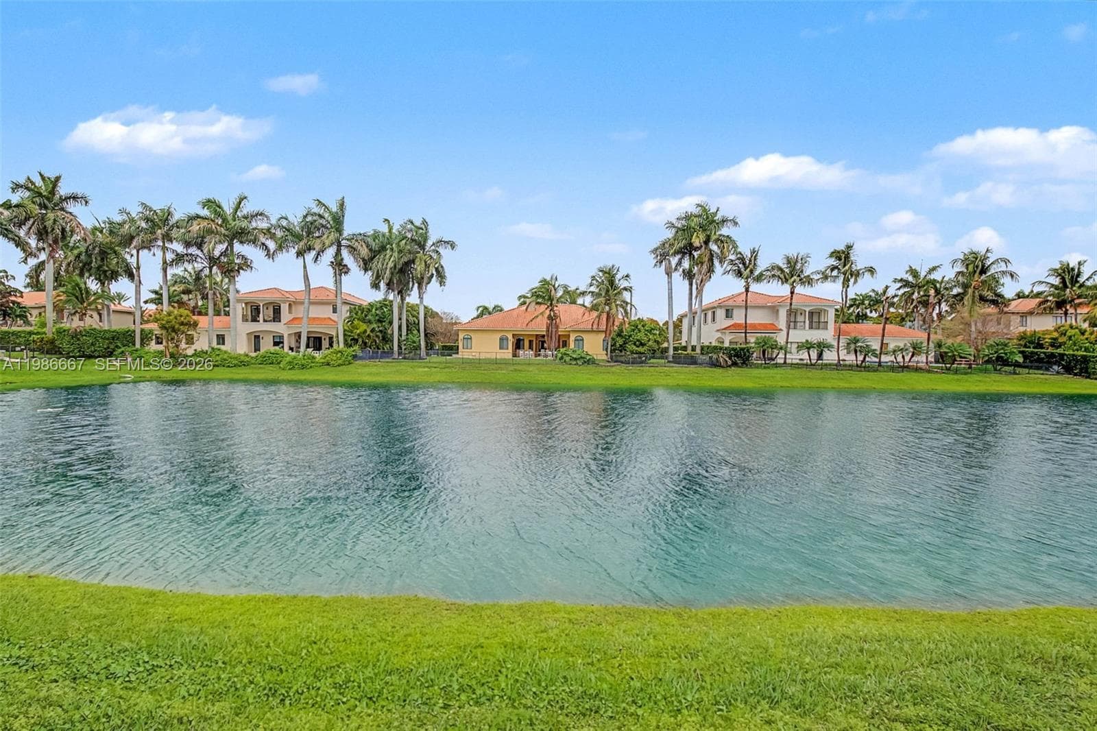 19528 SW 79th Pl, Cutler Bay FL 33157 — 32