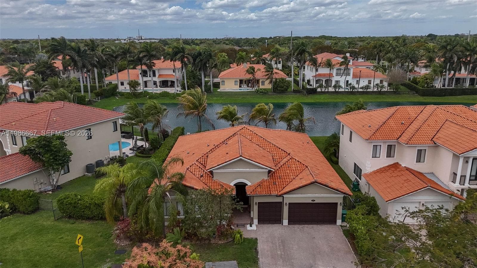 19528 SW 79th Pl, Cutler Bay FL 33157 — 34