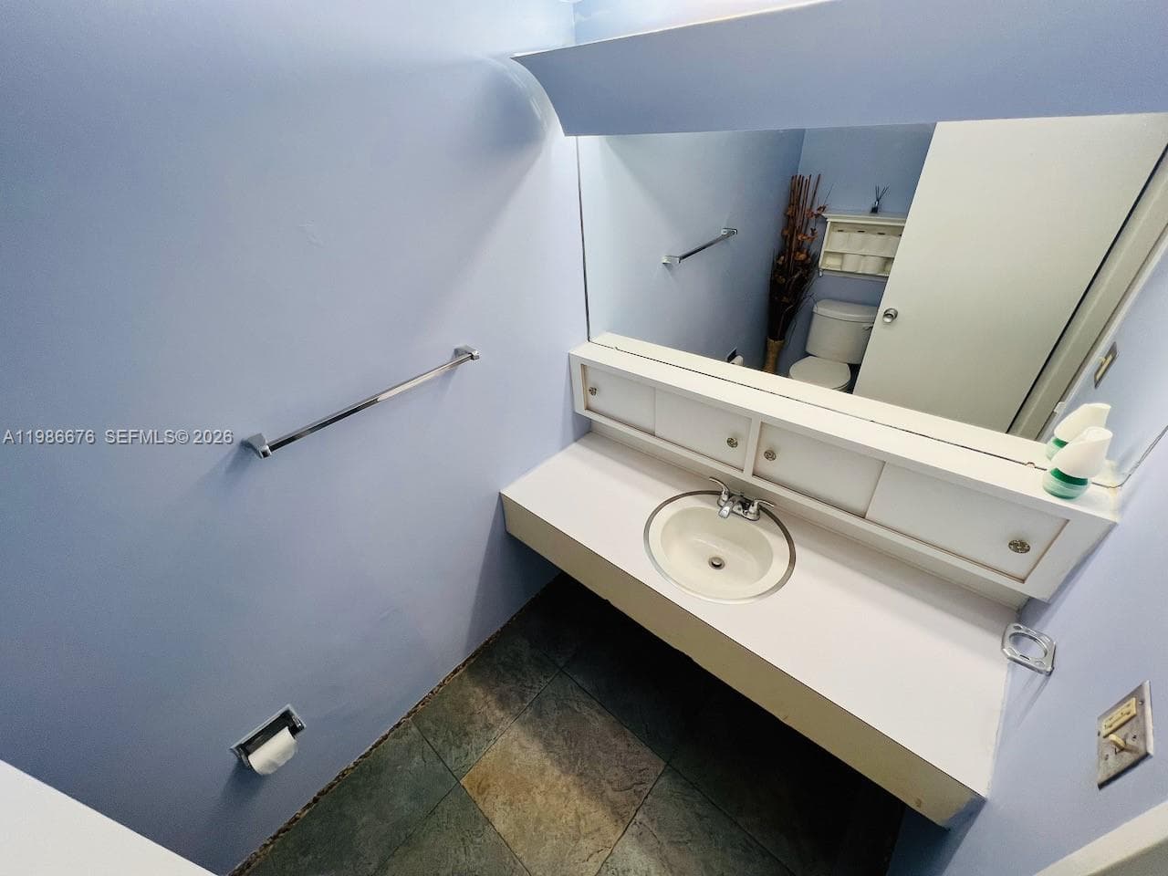900 Bay Dr # 411, Miami Beach FL 33141 — 28