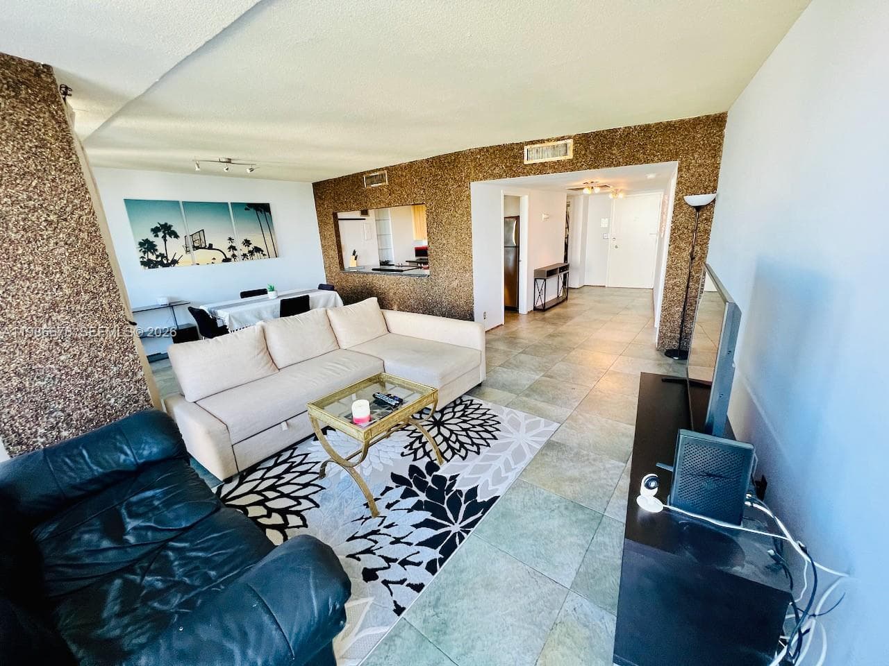 900 Bay Dr # 411, Miami Beach FL 33141 — 33