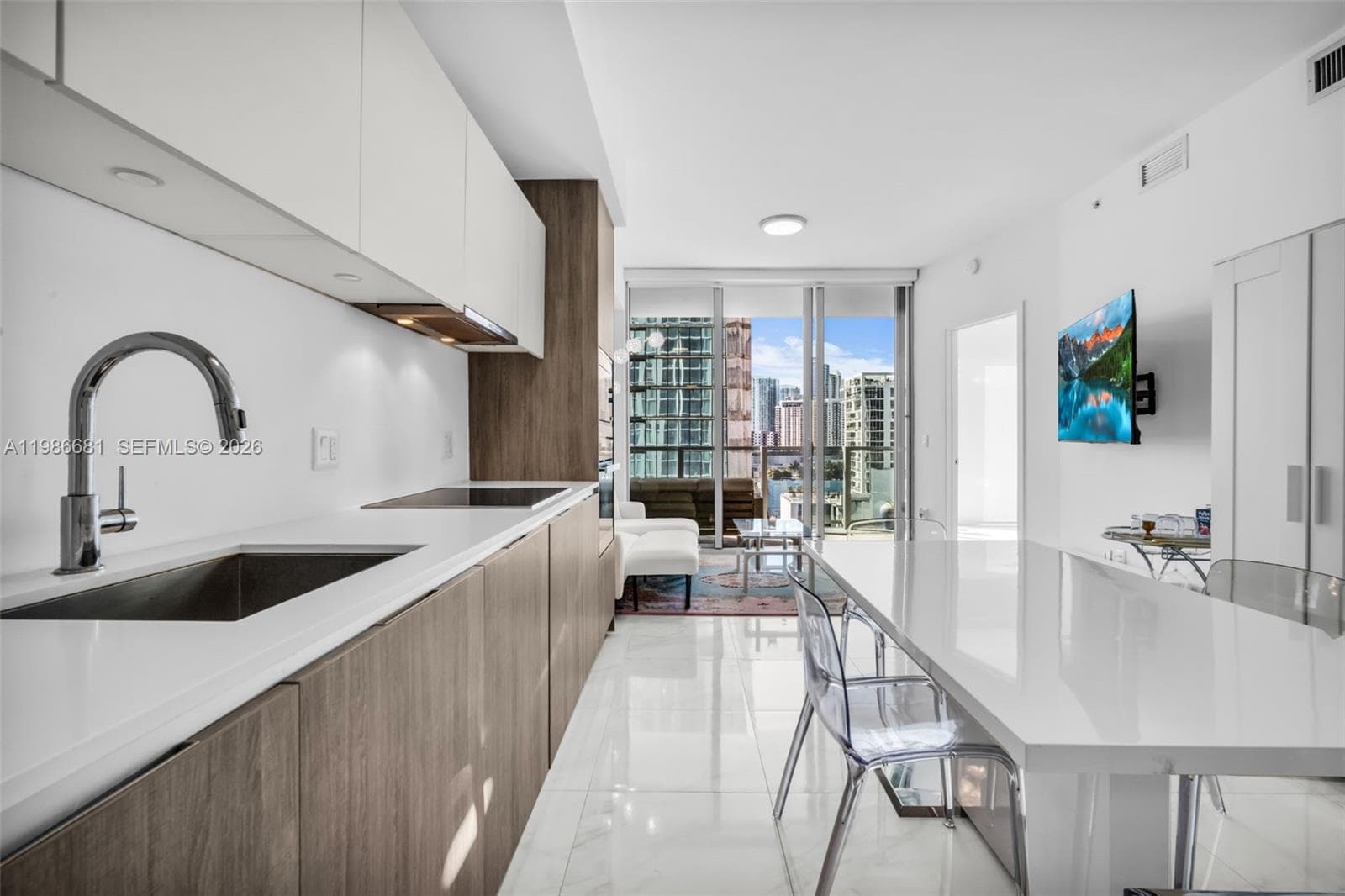 2900 NE 7th Ave # 1408, Miami FL 33137 — 10