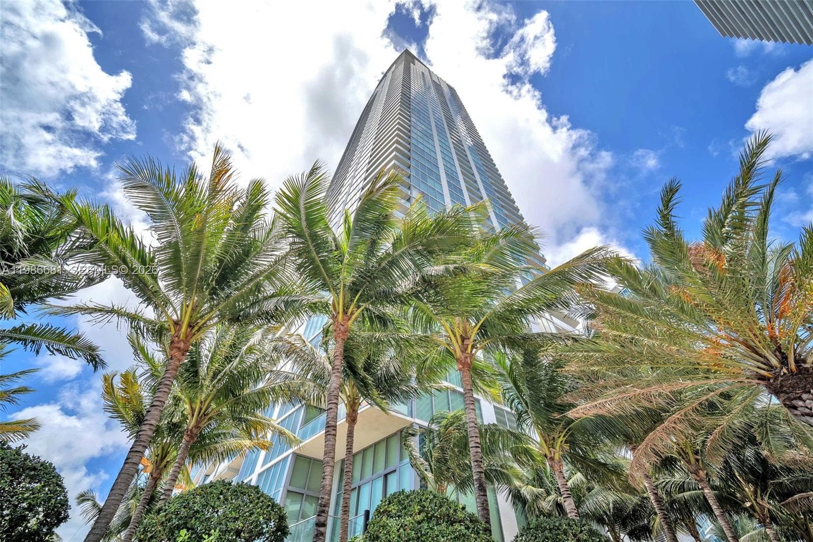 2900 NE 7th Ave # 1408, Miami FL 33137 — 33