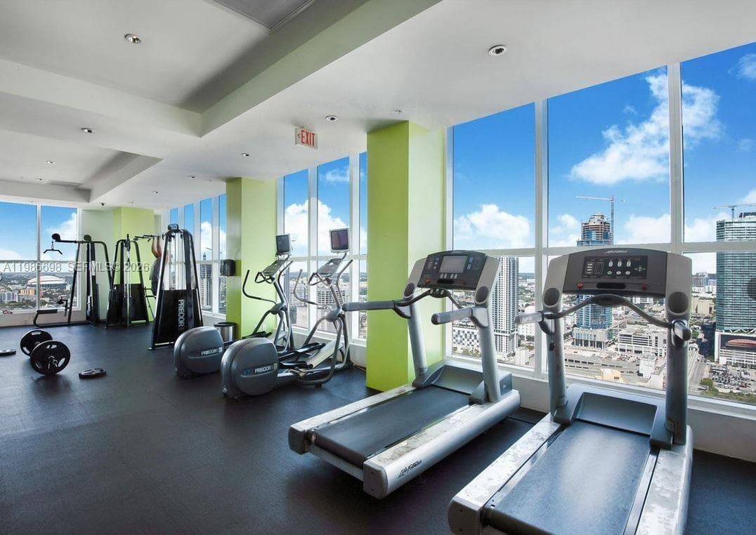 133 NE 2nd Ave # 912, Miami FL 33132 — 10