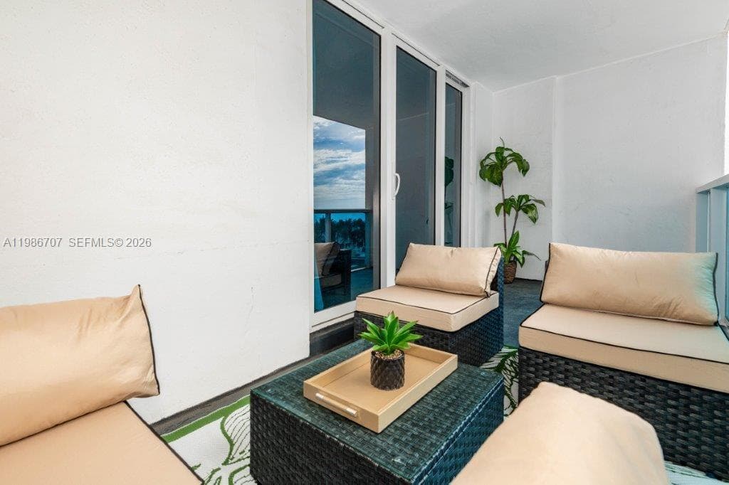 2301 Collins Ave # 401, Miami Beach FL 33139 — 2