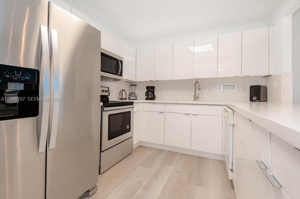 2301 Collins Ave # 401, Miami Beach FL 33139 — 17
