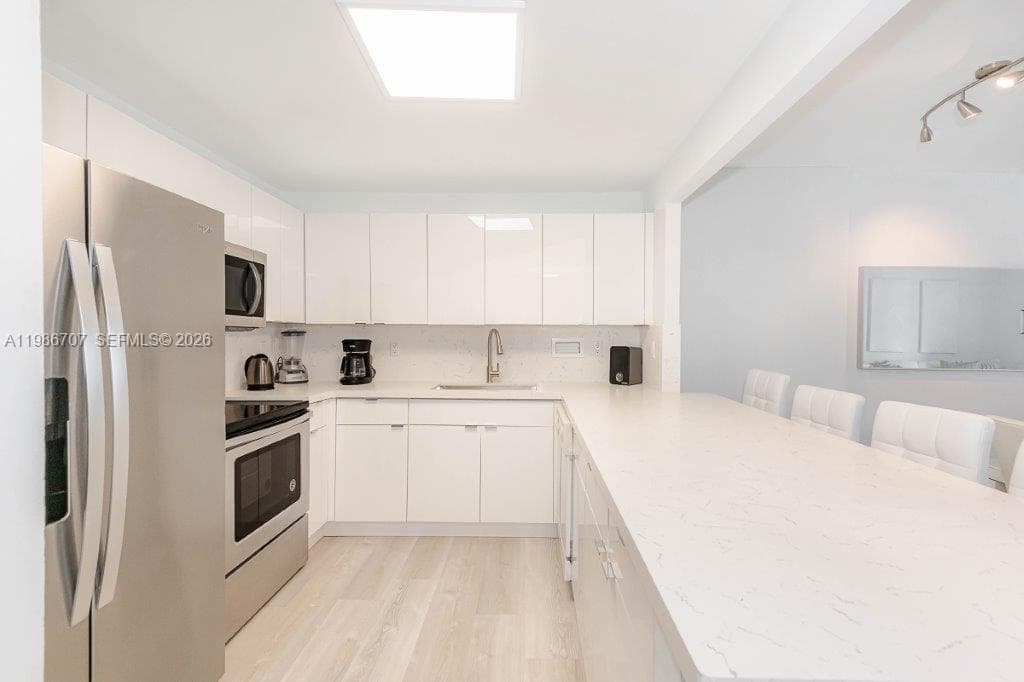 2301 Collins Ave # 401, Miami Beach FL 33139 — 16