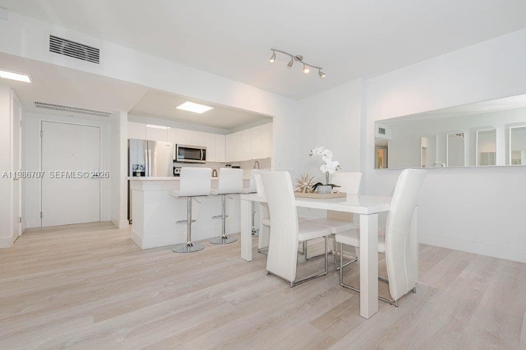2301 Collins Ave # 401, Miami Beach FL 33139 — 10