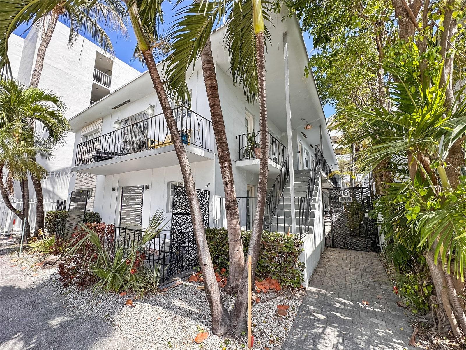 1611 West Ave # 9, Miami Beach FL 33139 — 24