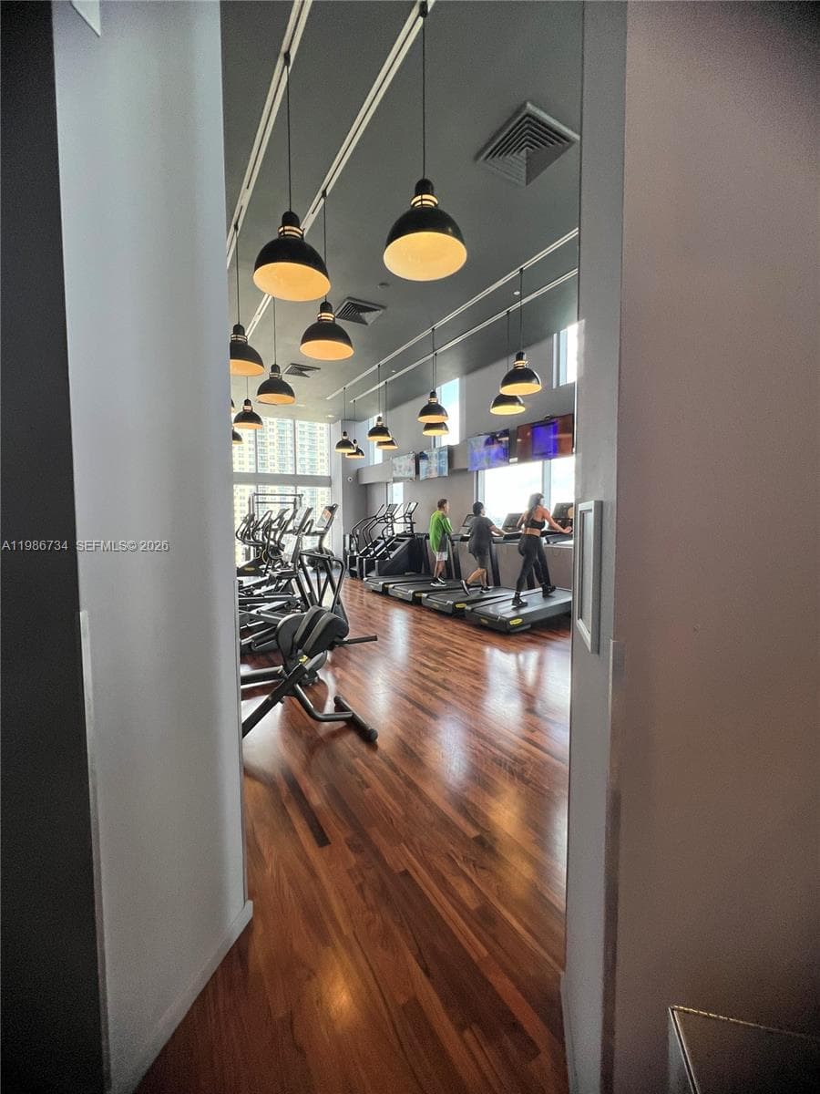 1300 Brickell Bay Dr # 1606, Miami FL 33131 — 23
