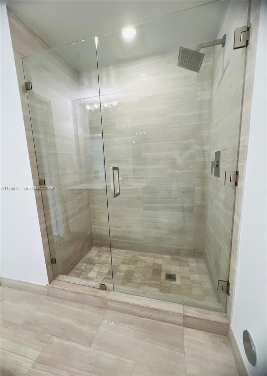 1300 Brickell Bay Dr # 1606, Miami FL 33131 — 16
