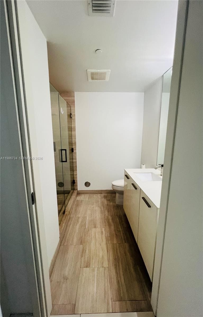 1300 Brickell Bay Dr # 1606, Miami FL 33131 — 14