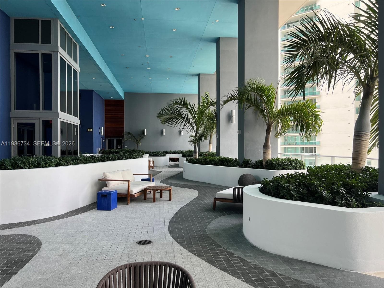 1300 Brickell Bay Dr # 1606, Miami FL 33131 — 25