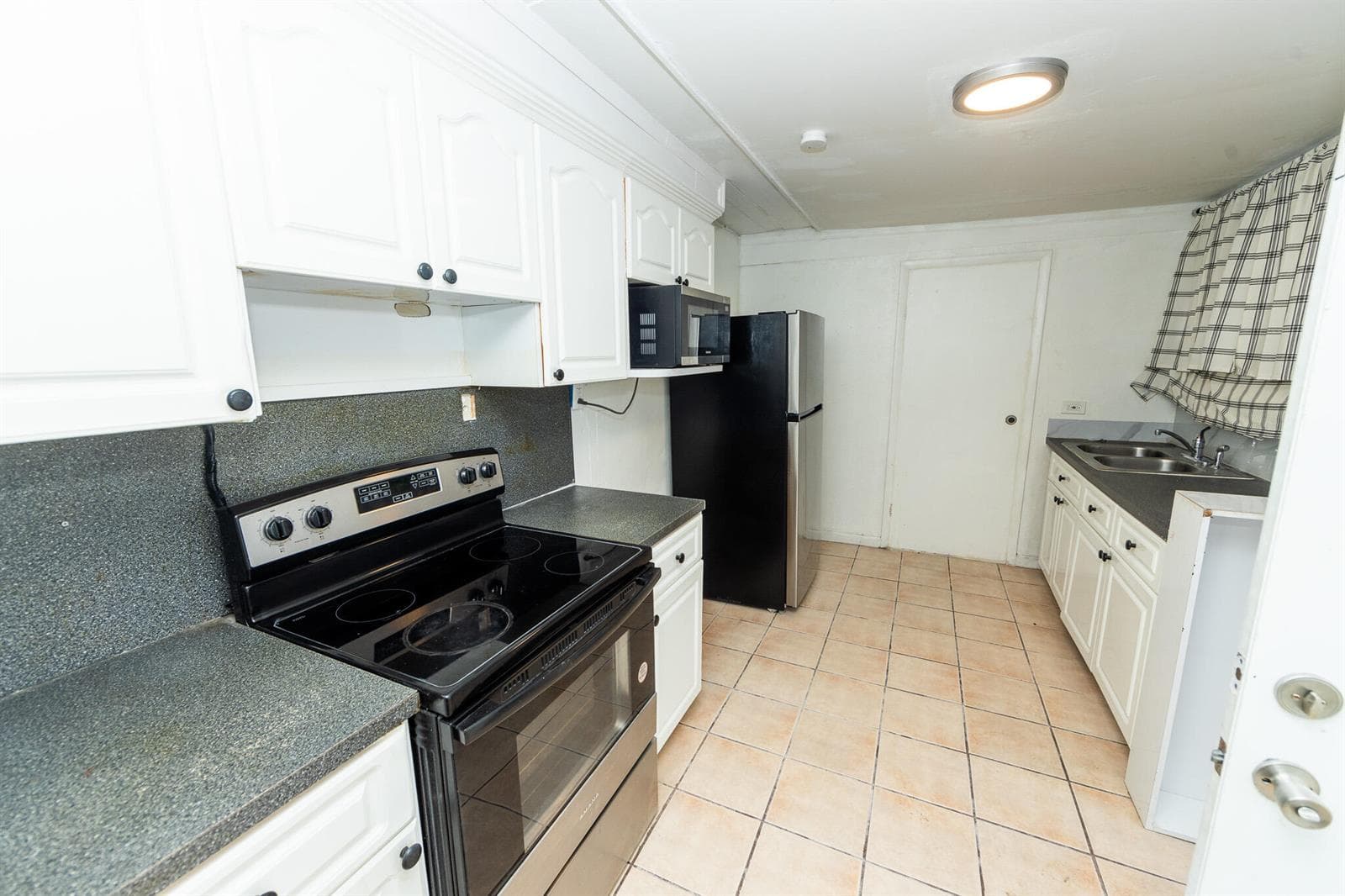 1230 NW 180th Terrace, Miami Gardens FL 33169 — 2