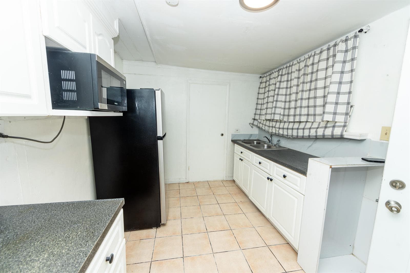 1230 NW 180th Terrace, Miami Gardens FL 33169 — 3