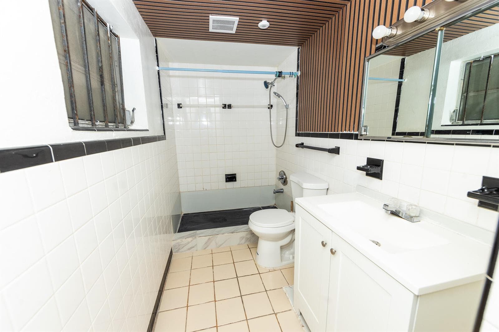 1230 NW 180th Terrace, Miami Gardens FL 33169 — 10