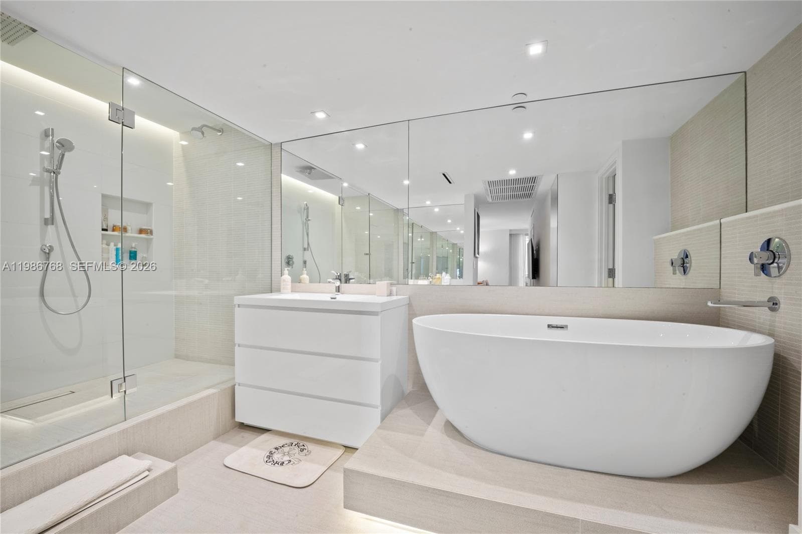 2301 Collins Ave # 624, Miami Beach FL 33139 — 10