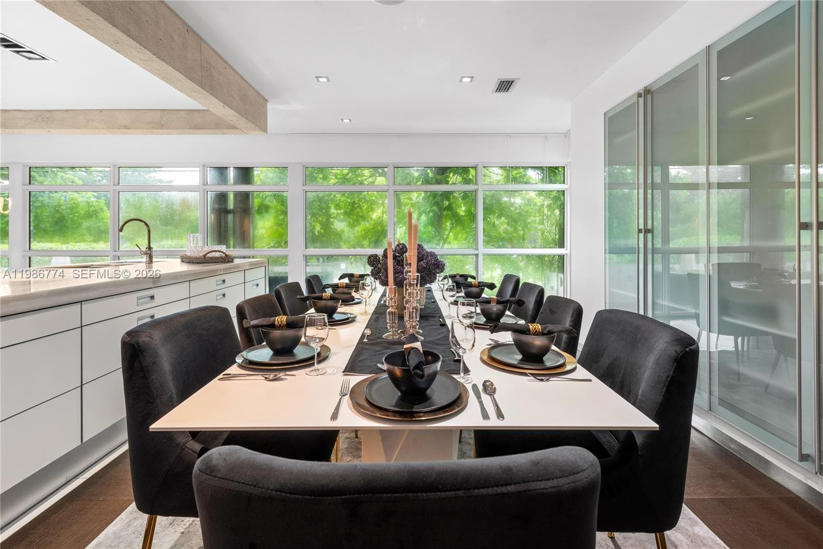 1606 S Bayshore Dr, Miami FL 33133 — 24