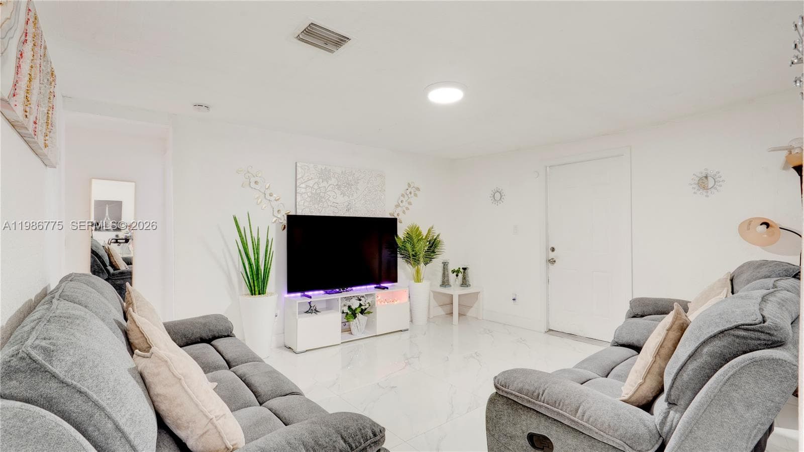 10529 NW 35th Ave, Miami FL 33147 — 5