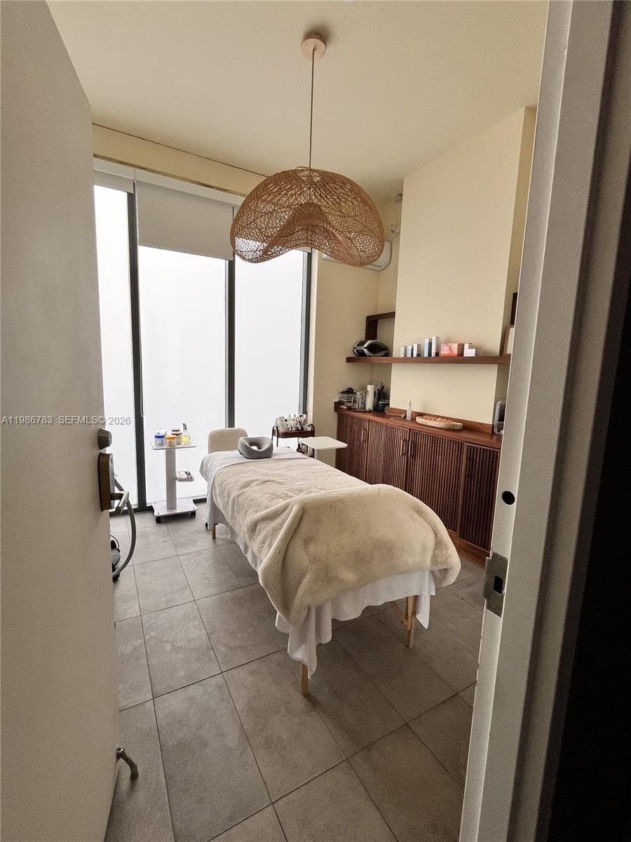 229 SW 9th St # 307, Miami FL 33130 — 27
