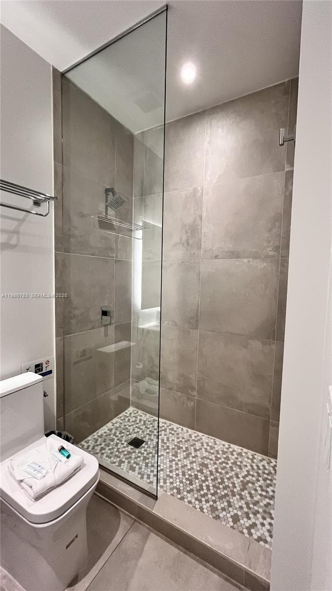 229 SW 9th St # 307, Miami FL 33130 — 16