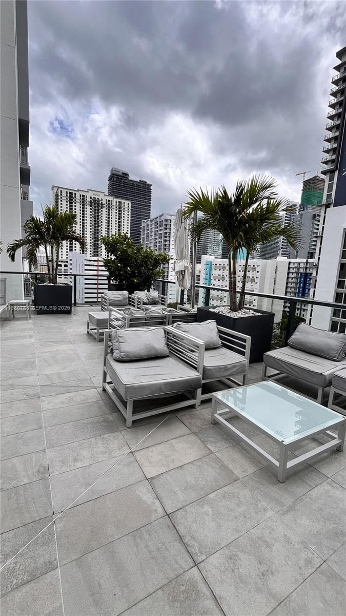 229 SW 9th St # 307, Miami FL 33130 — 36