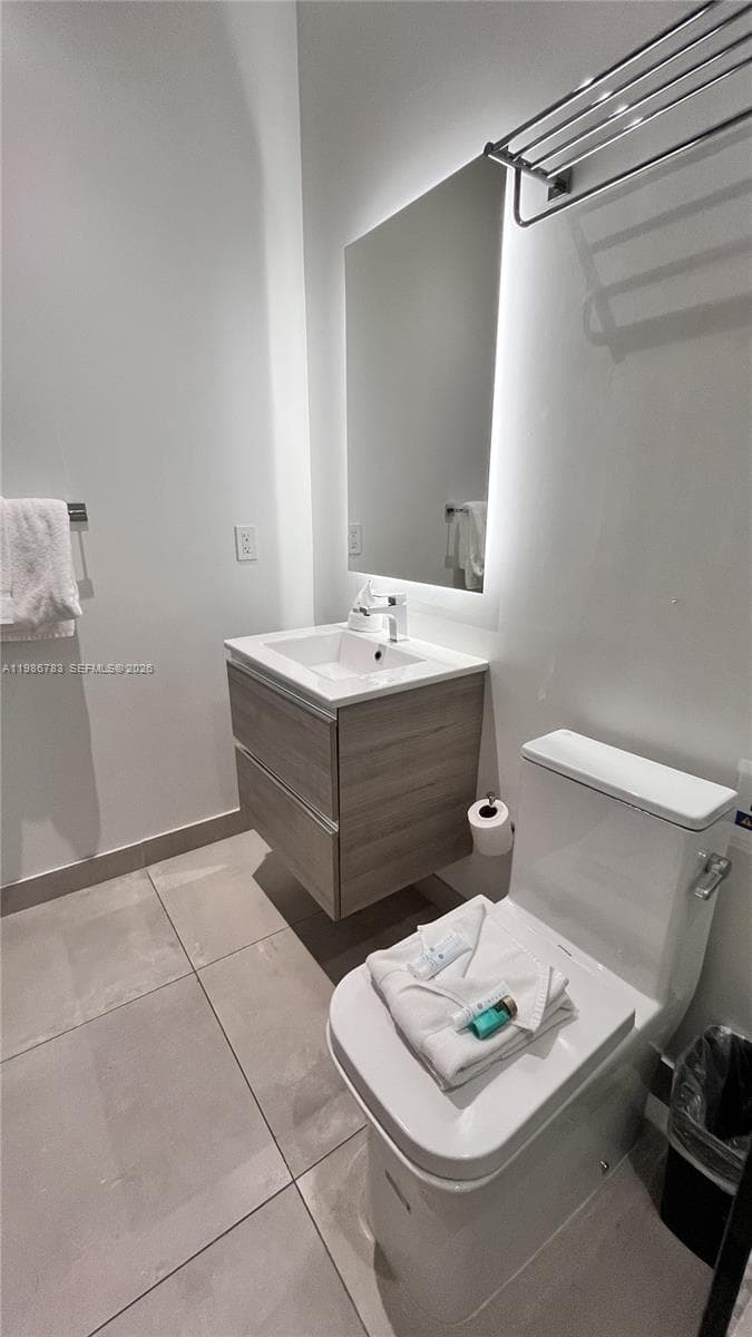 229 SW 9th St # 307, Miami FL 33130 — 14