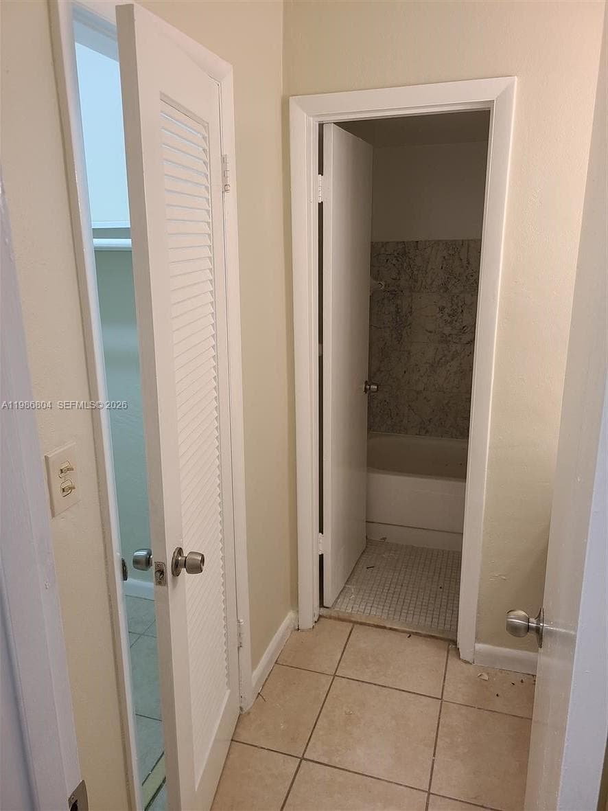 140 Royal Palm Rd # 107, Hialeah Gardens FL 33016 — 9