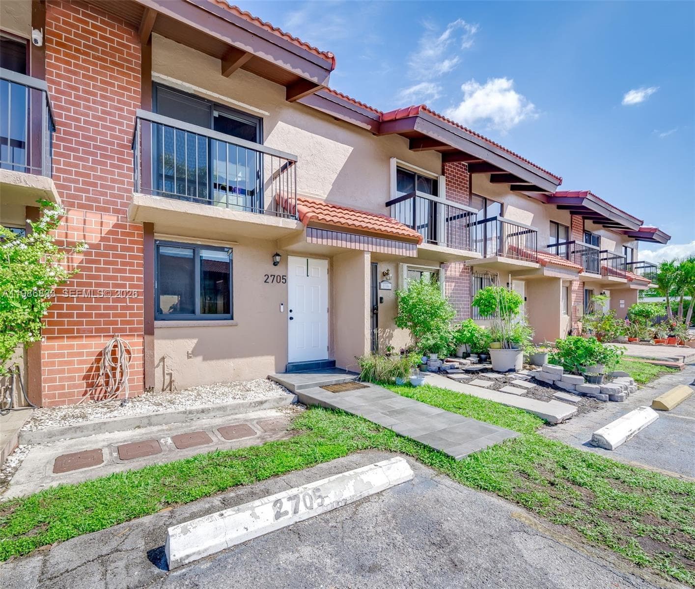 1809 SW 107th Ave # 2705, Miami FL 33165 — 1