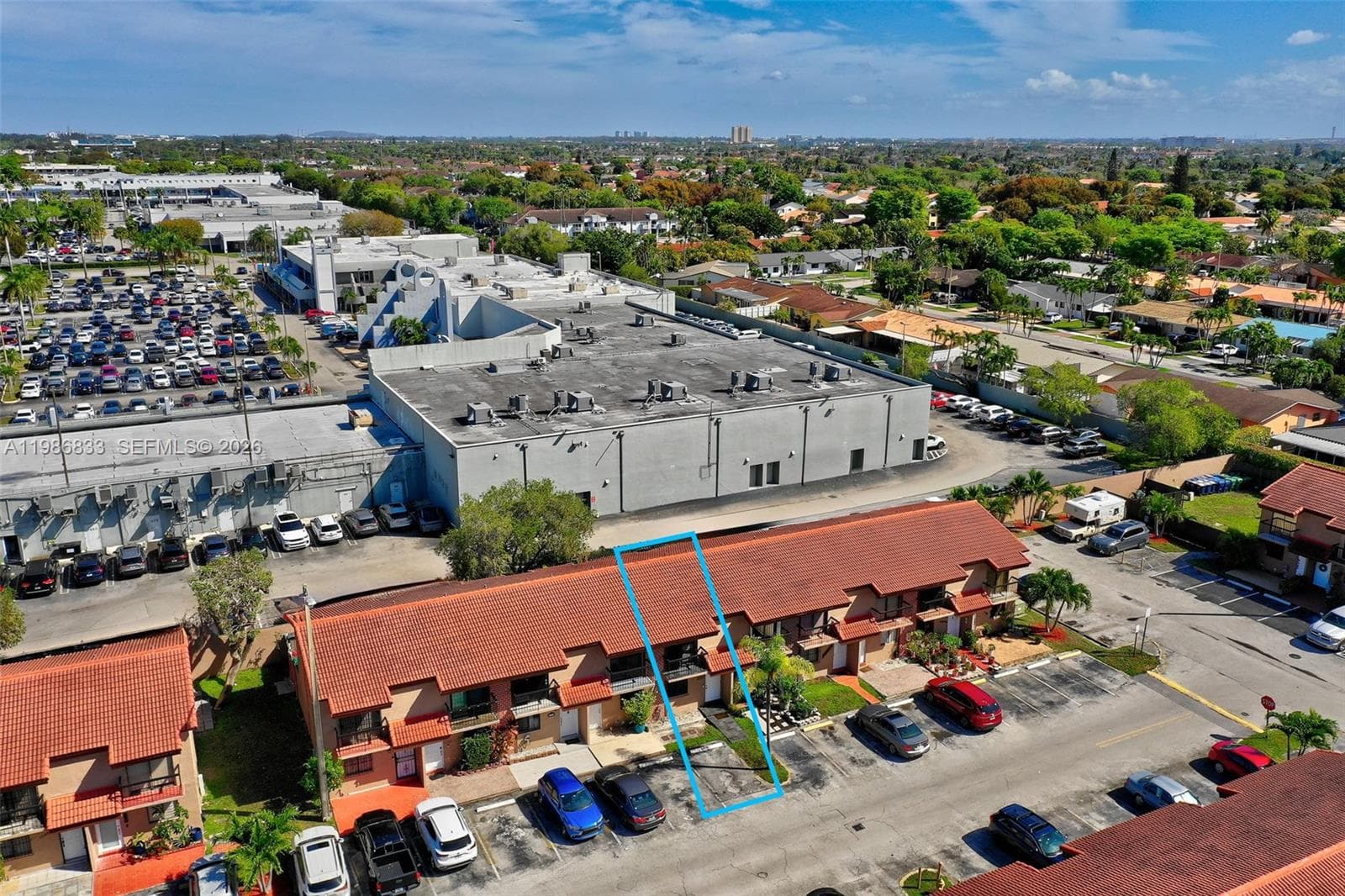 1809 SW 107th Ave # 2705, Miami FL 33165 — 35