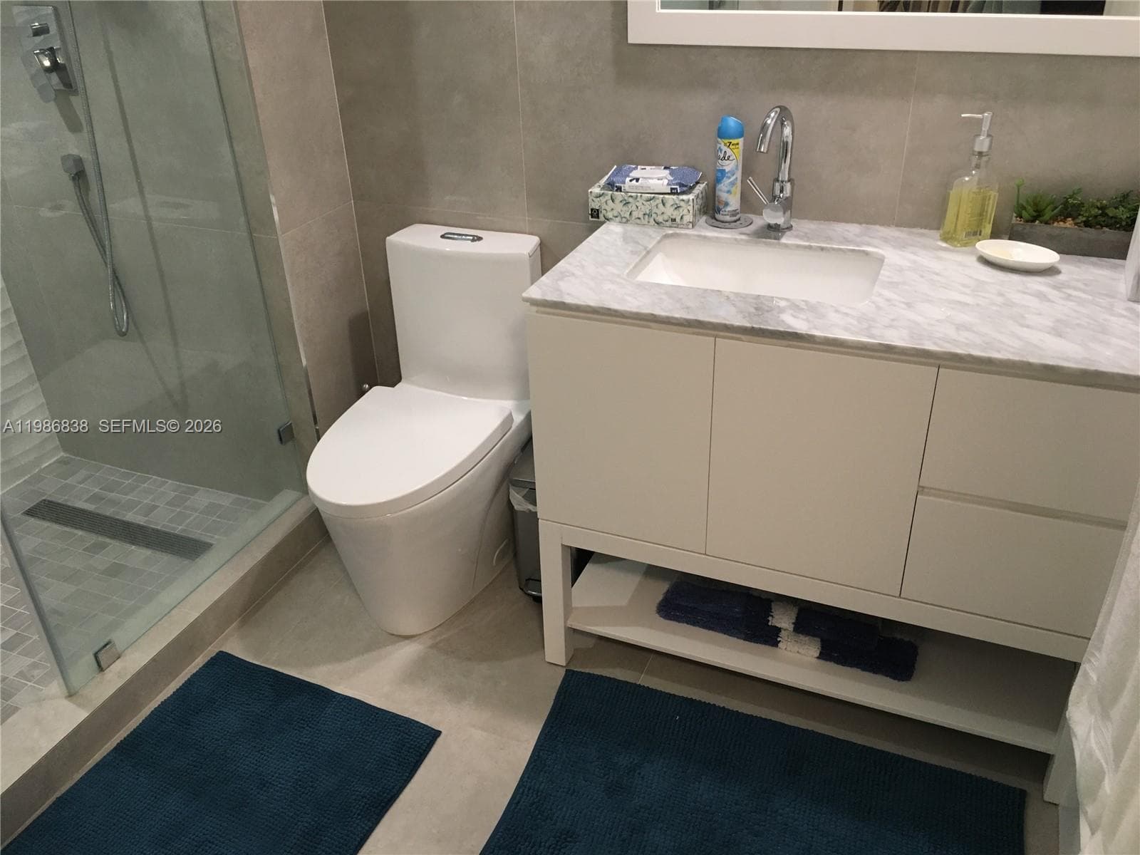 335 S Biscayne Blvd # 3910, Miami FL 33131 — 19