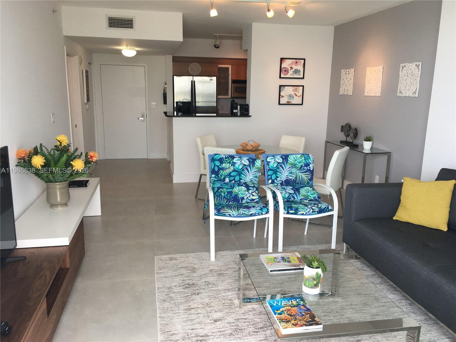335 S Biscayne Blvd # 3910, Miami FL 33131 — 4
