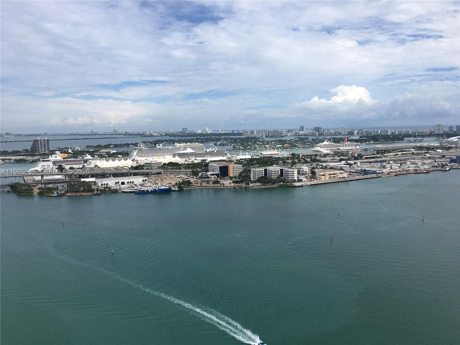 335 S Biscayne Blvd # 3910, Miami FL 33131 — 21