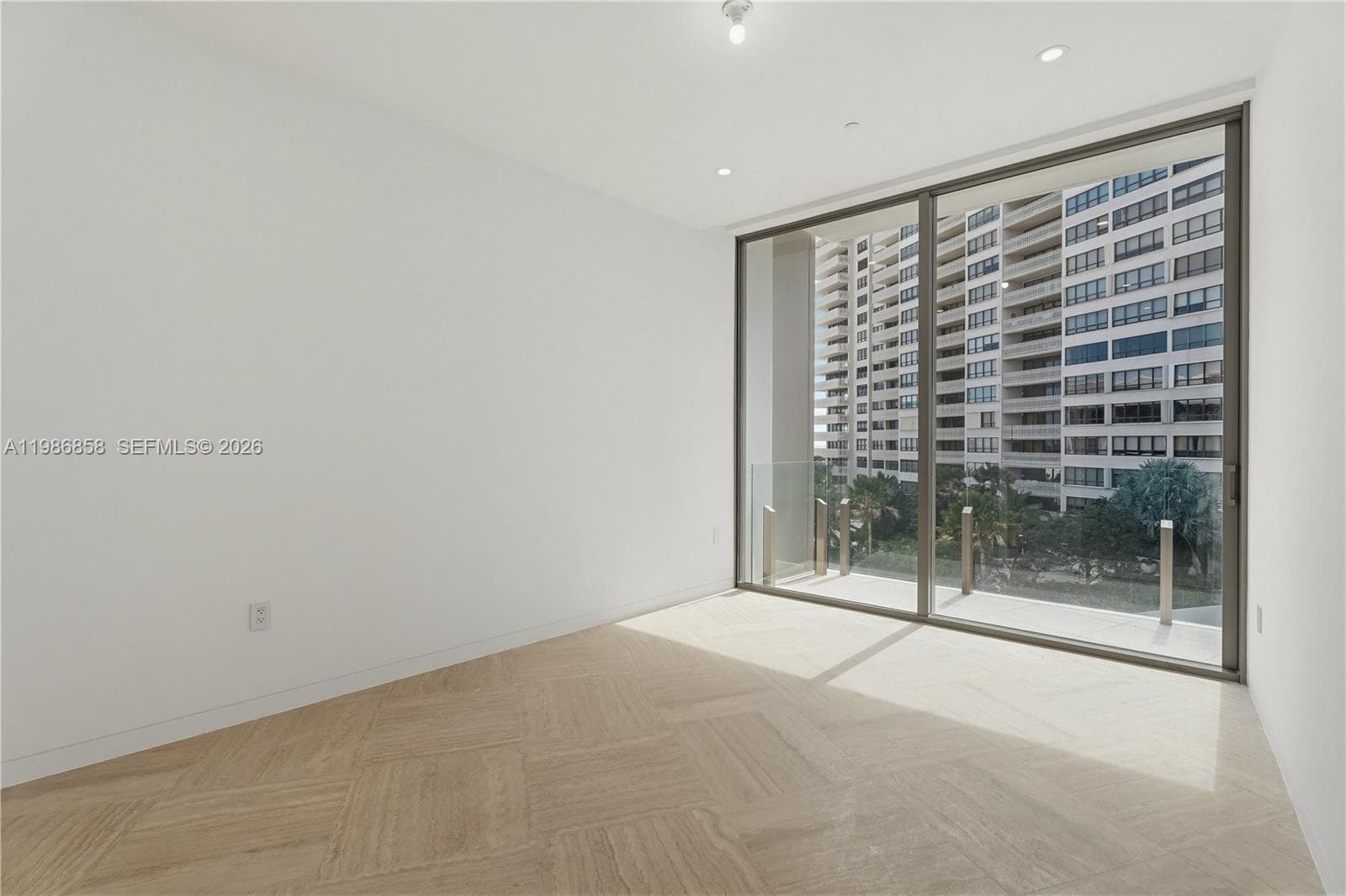5 Grove Isle Dr # L502, Coconut Grove FL 33133 — 34